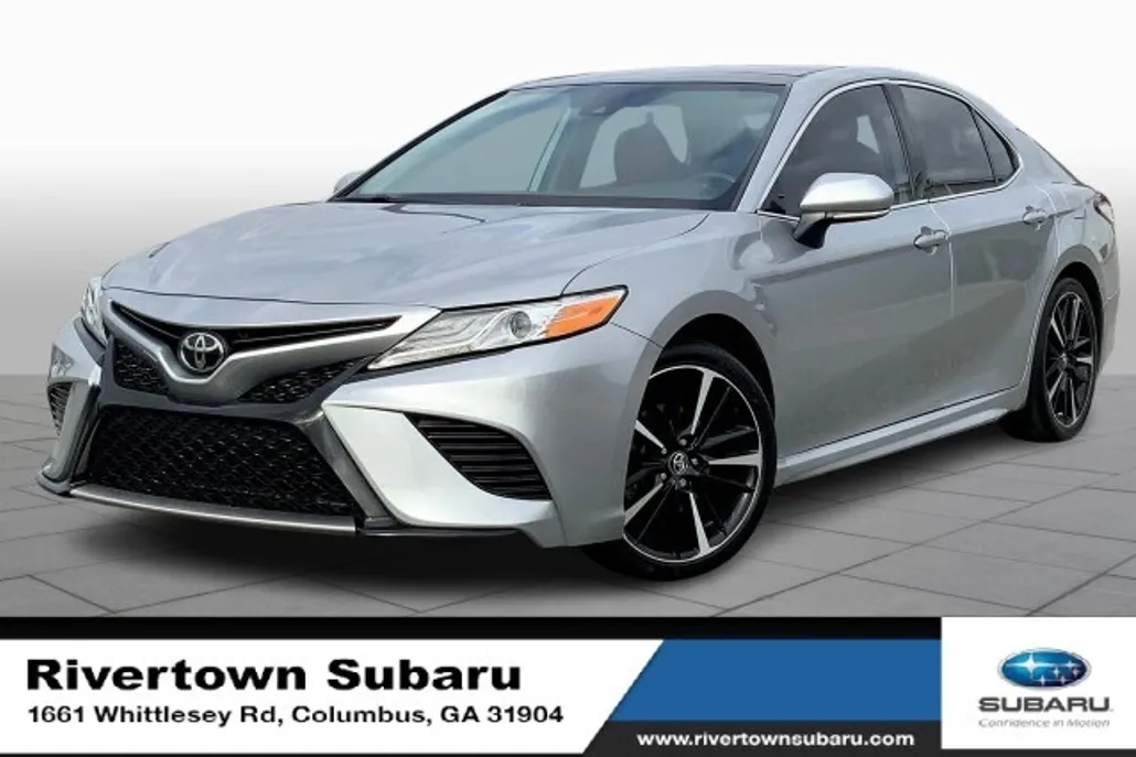 2020 Toyota Camry XSE photo 1