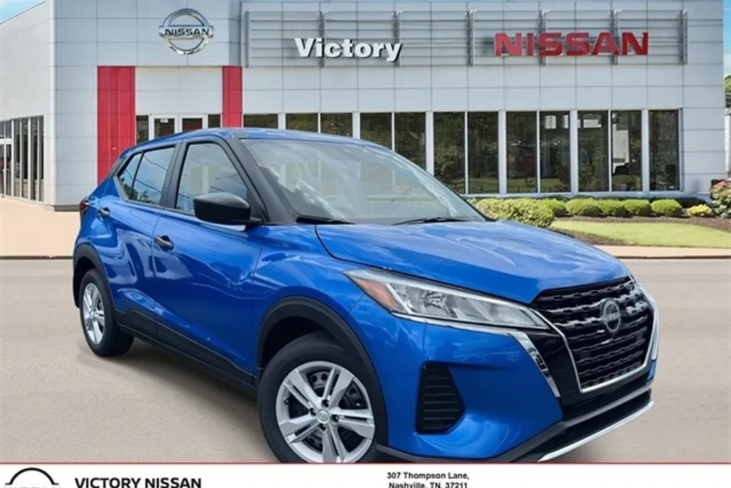2025 Nissan Kicks Play S photo 1