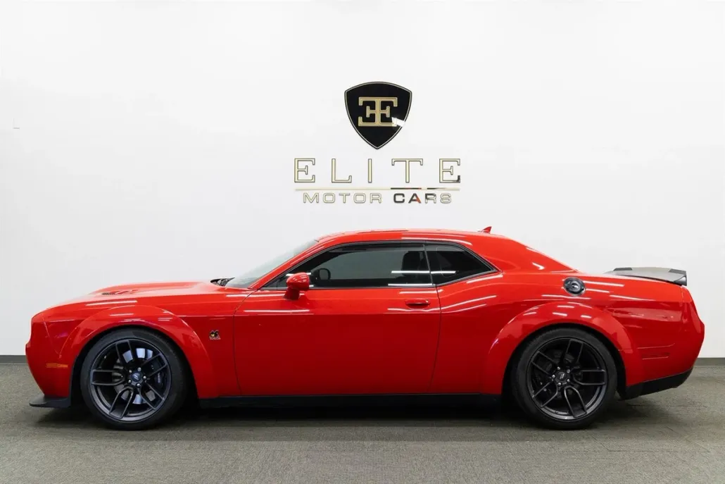 2020 Dodge Challenger R/T Scat Pack Widebody photo 1