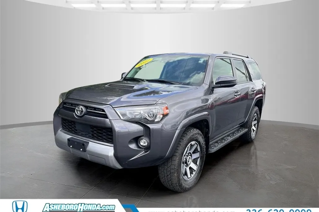 2022 Toyota 4Runner TRD Off-Road photo 1