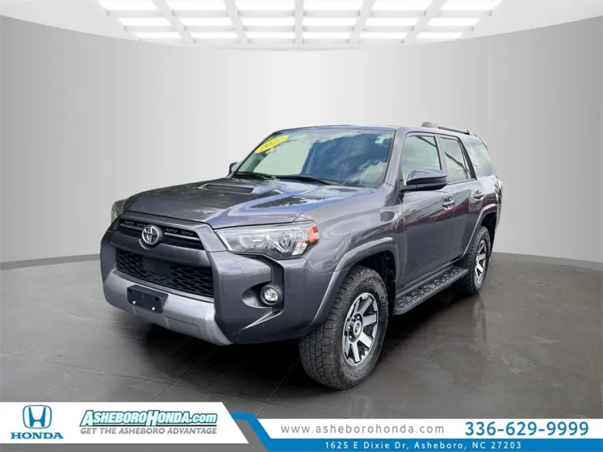 2022 Toyota 4Runner TRD Off-Road photo 1