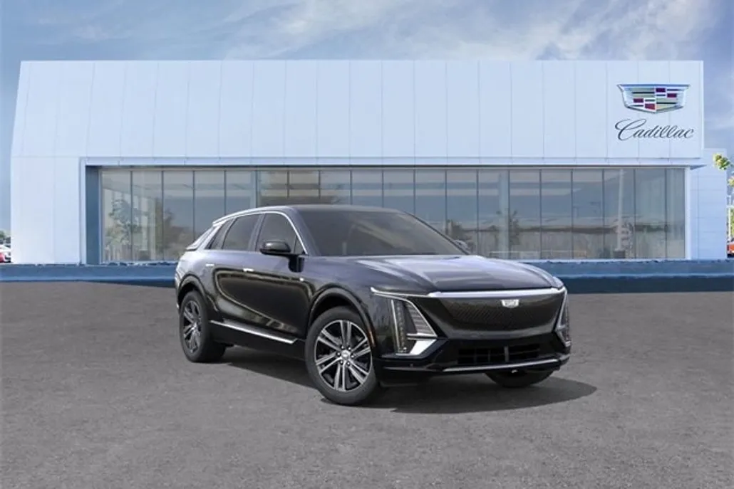 2025 Cadillac Lyriq Luxury photo 1