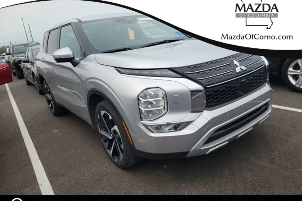 2024 Mitsubishi Outlander SE photo 1