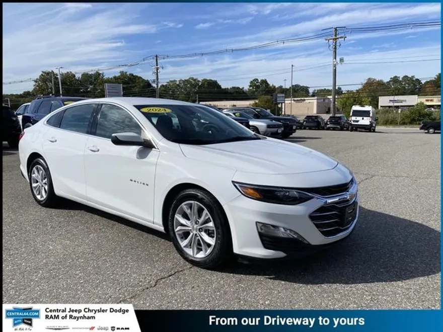 2024 Chevrolet Malibu 1LT photo 1