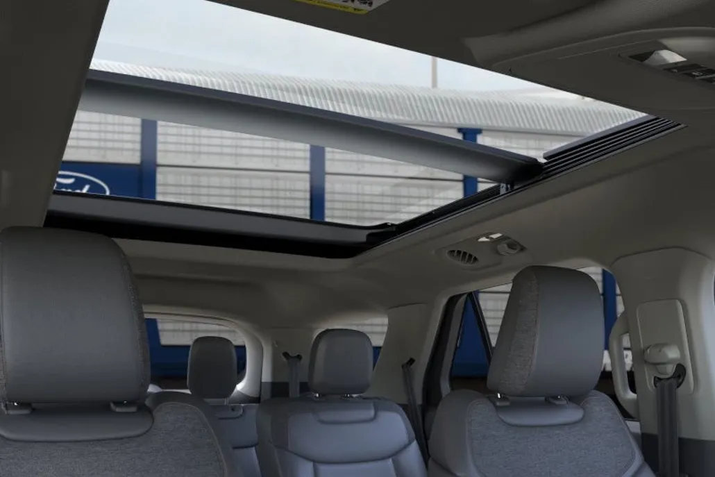 2025 Ford Explorer photo 20