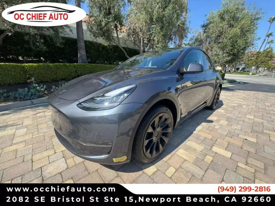 2022 Tesla Model Y Long Range photo 1