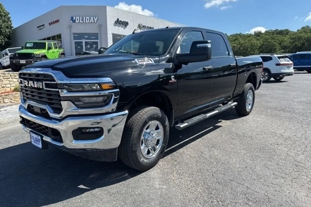 2025 Ram 2500 Tradesman photo 1