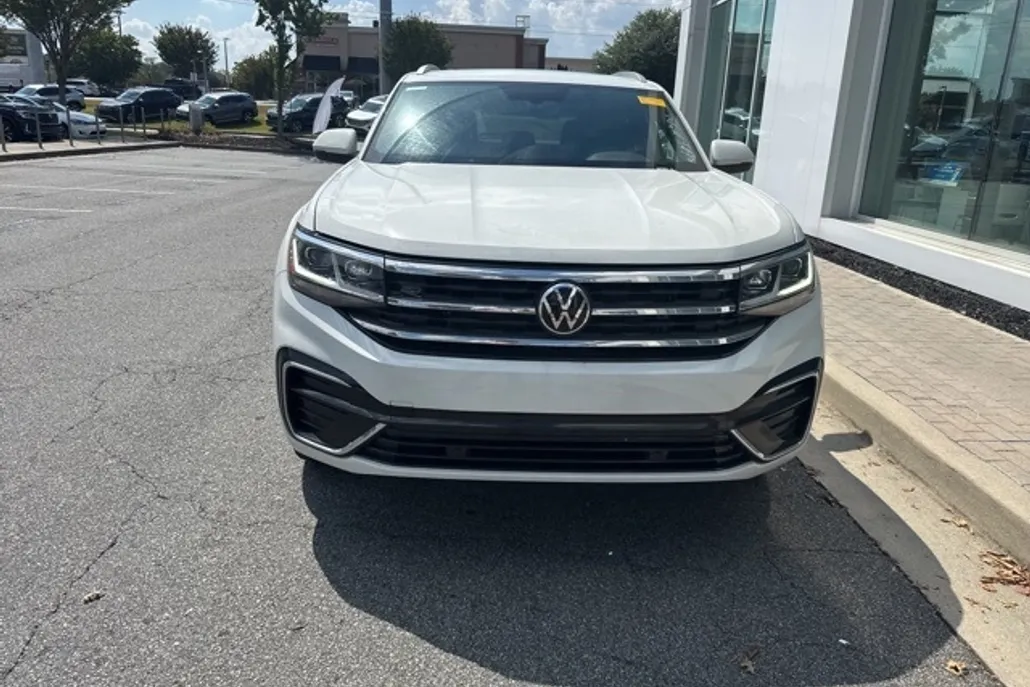 2021 Volkswagen Atlas Cross Sport V6 SE Technology R-Line photo 1
