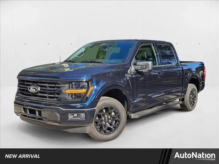 2025 Ford F-150 XLT photo 1