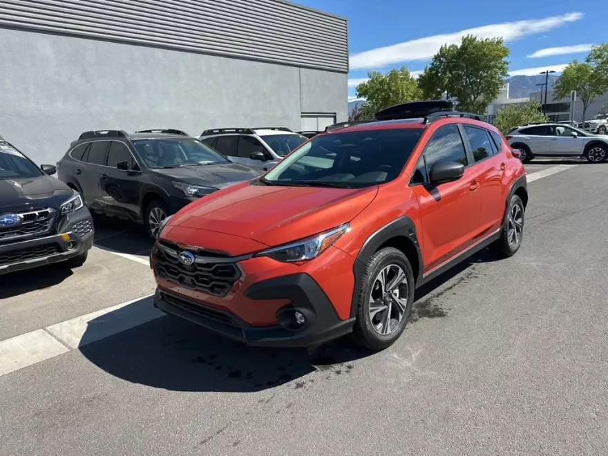 2025 Subaru Crosstrek Premium photo 1