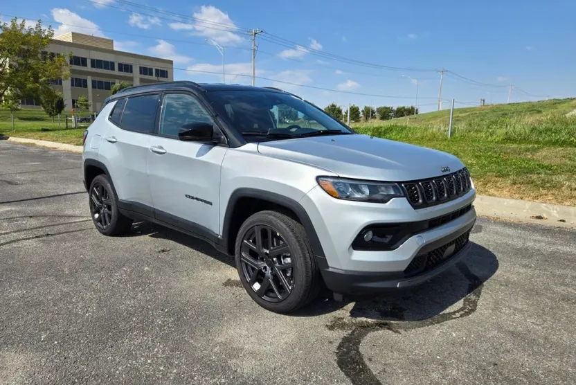 2026 Jeep Compass Limited photo 1