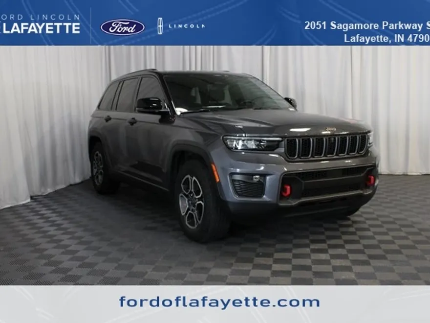 2022 Jeep Grand Cherokee Trailhawk photo 1