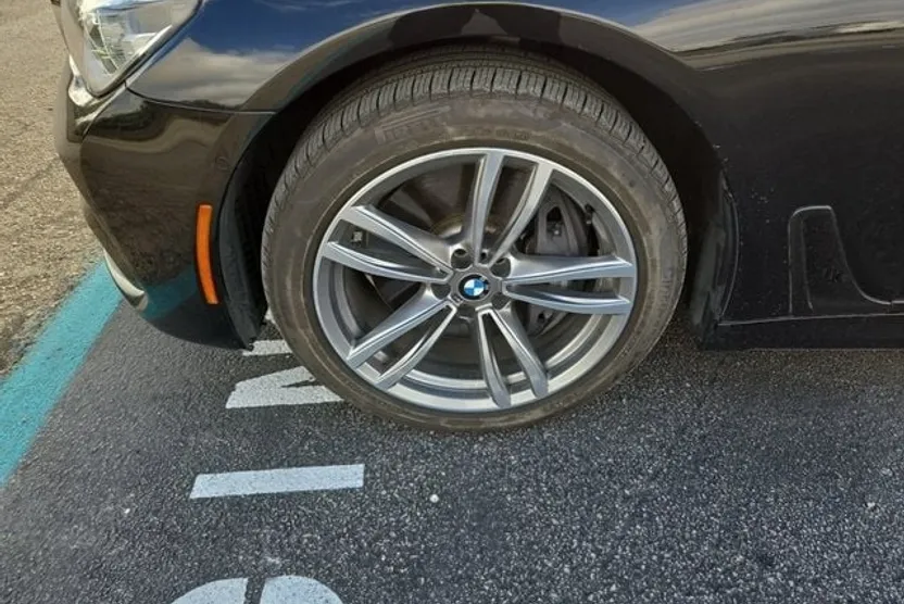 2016 Bmw 750i xDrive photo 1