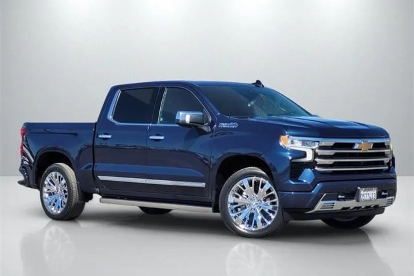 2023 Chevrolet Silverado 1500 High Country photo 1