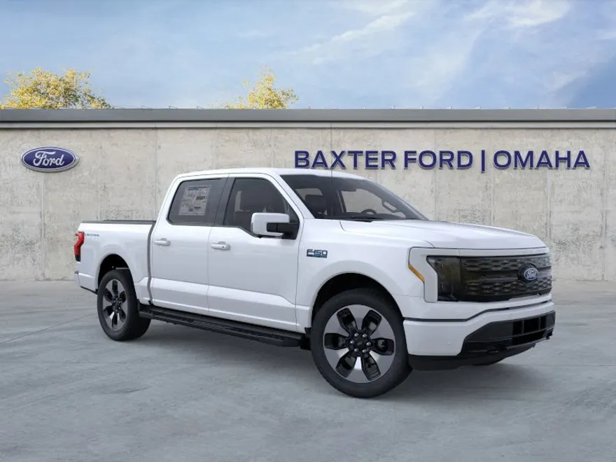 2025 Ford F-150 Lightning Platinum photo 1