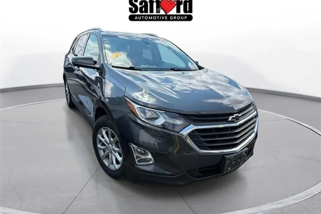 2018 Chevrolet Equinox LT photo 1