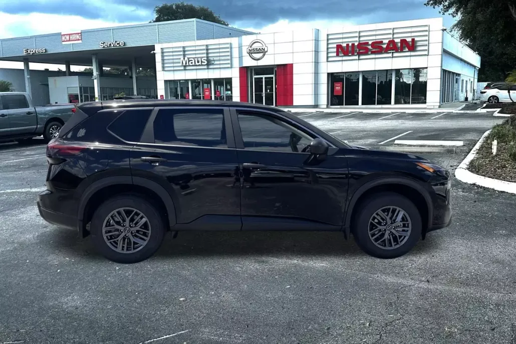 2026 Nissan Rogue S photo 1