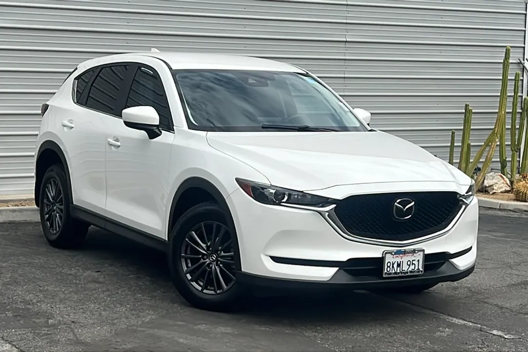 2019 Mazda CX-5 Touring photo 1