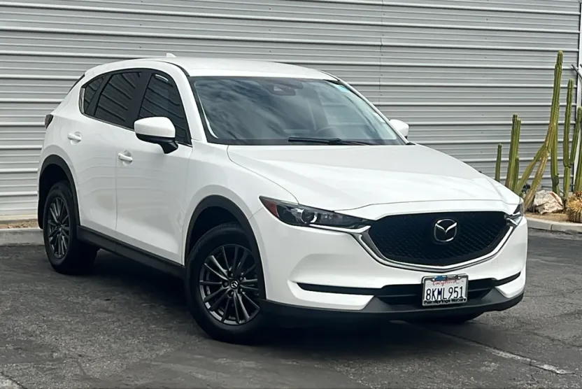 2019 Mazda CX-5 Touring photo 1