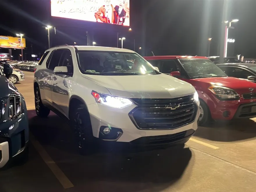 2020 Chevrolet Traverse RS photo 1