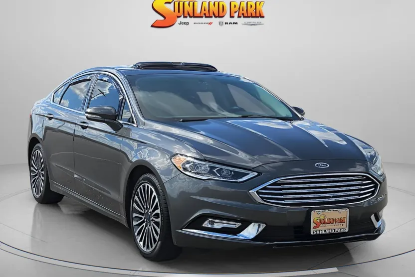 2017 Ford Fusion SE photo 1