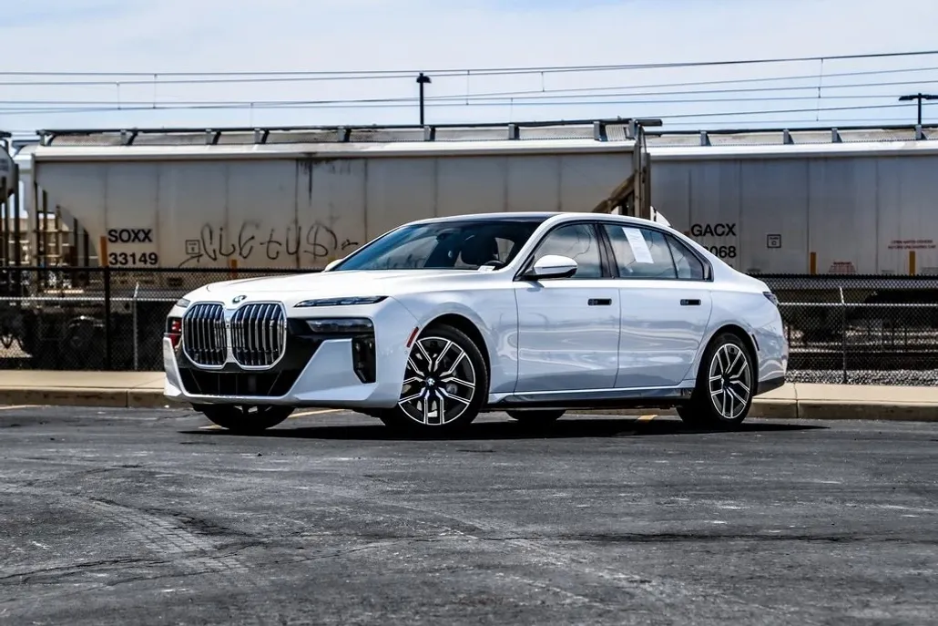 2024 Bmw i7 xDrive60 photo 1