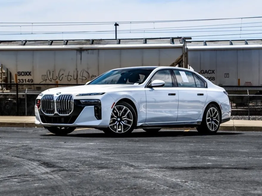 2024 Bmw i7 xDrive60 photo 1