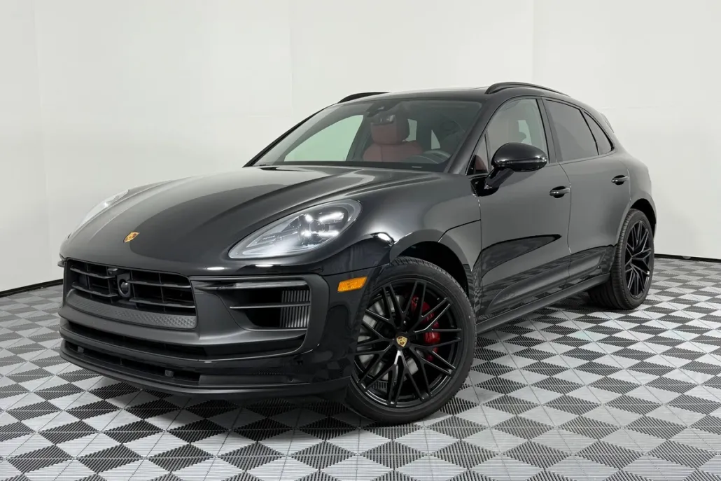 2026 Porsche Macan GTS photo 1