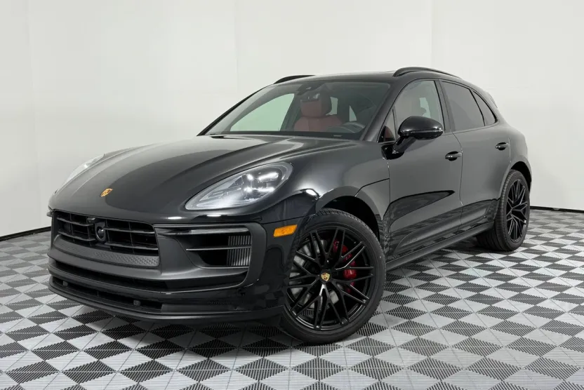 2026 Porsche Macan GTS photo 1