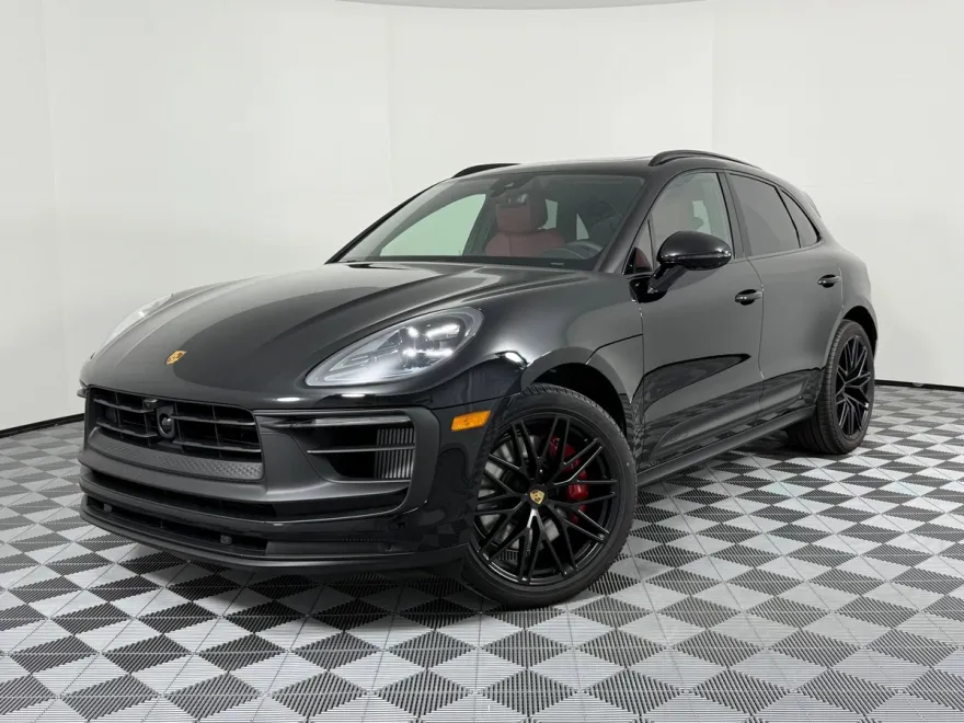 2026 Porsche Macan GTS photo 1