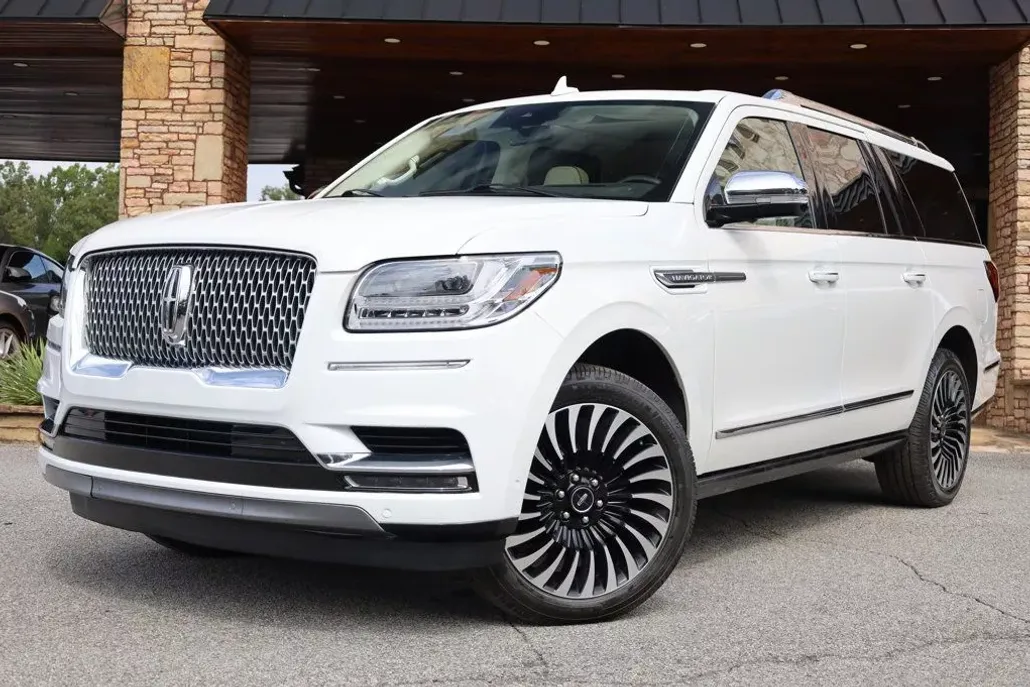 2020 Lincoln Navigator Black Label photo 1