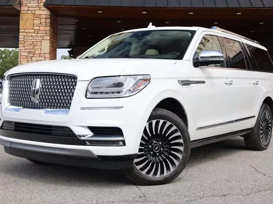 2020 Lincoln Navigator Black Label photo 1