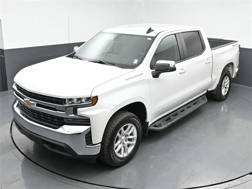 2019 Chevrolet Silverado 1500 LT photo 1
