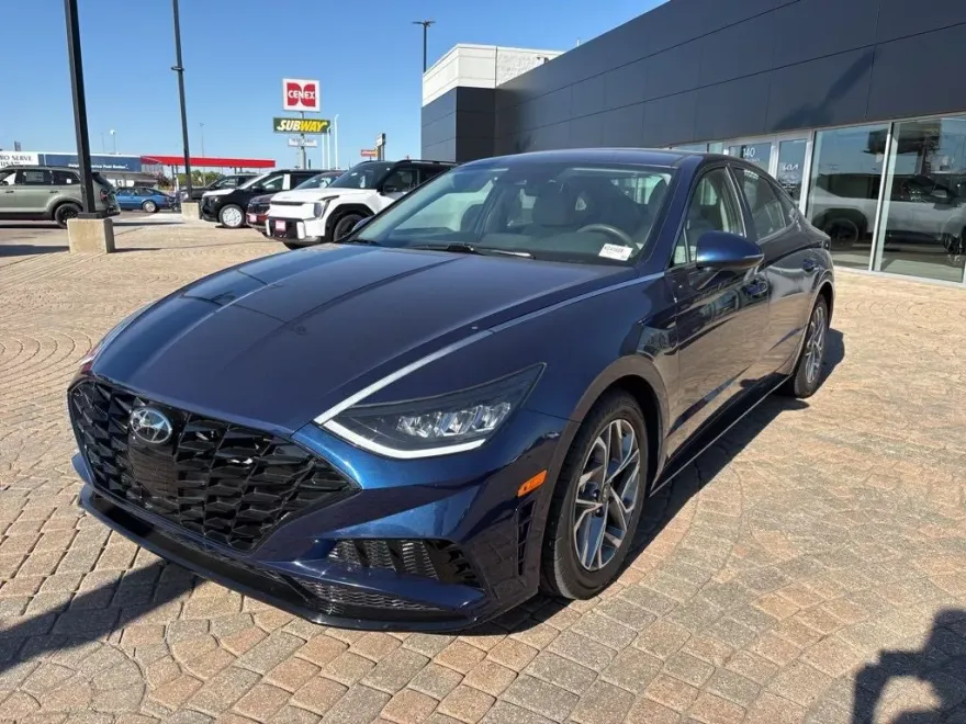 2021 Hyundai Sonata SEL photo 1