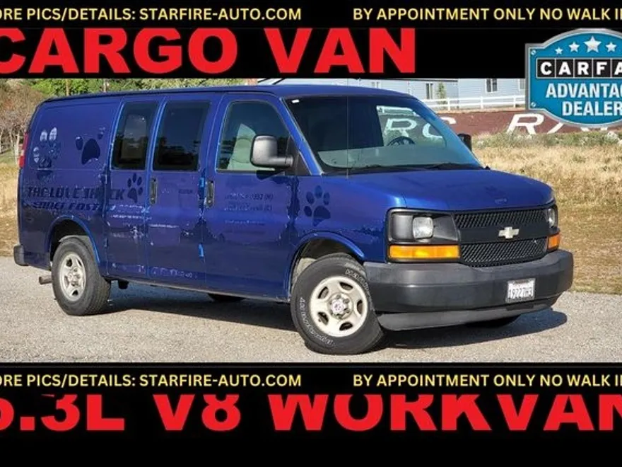 2003 Chevrolet Express Cargo Van photo 1