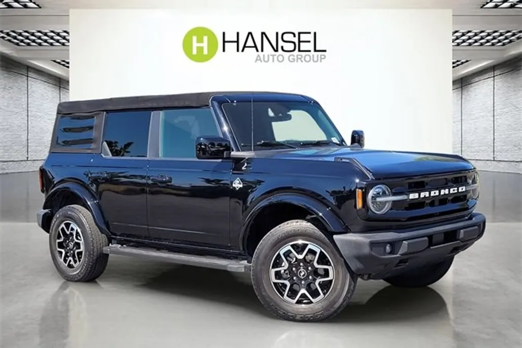 2022 Ford Bronco Outer Banks photo 1