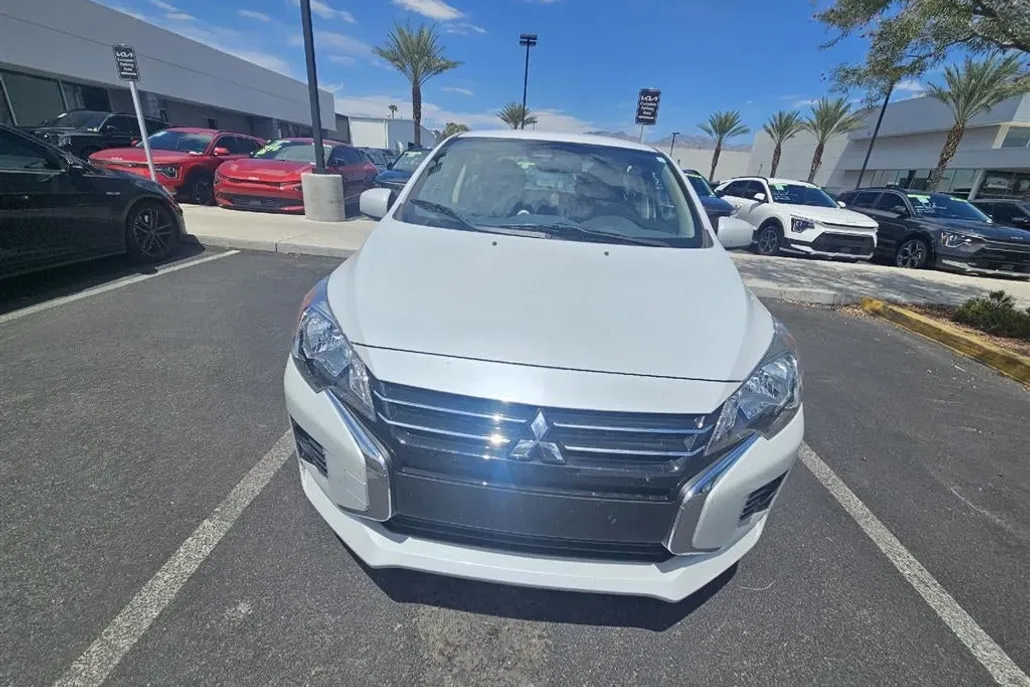 2024 Mitsubishi Mirage G4 ES photo 1
