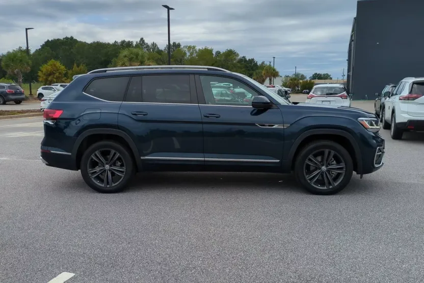 2022 Volkswagen Atlas V6 SEL R-Line photo 1