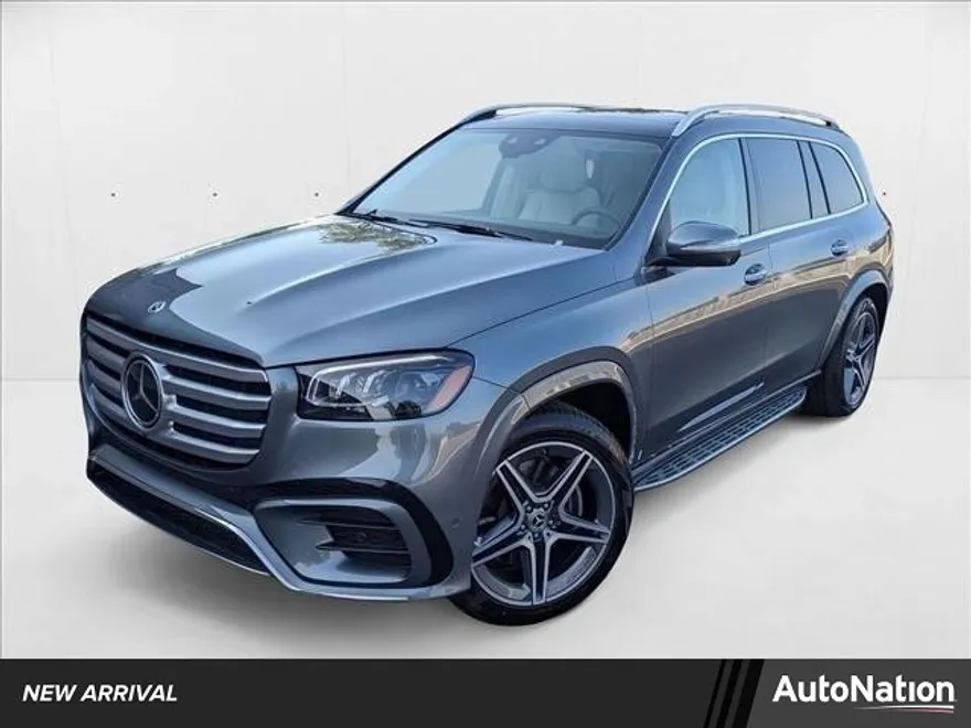 2025 Mercedes Benz GLS 450 4MATIC photo 1