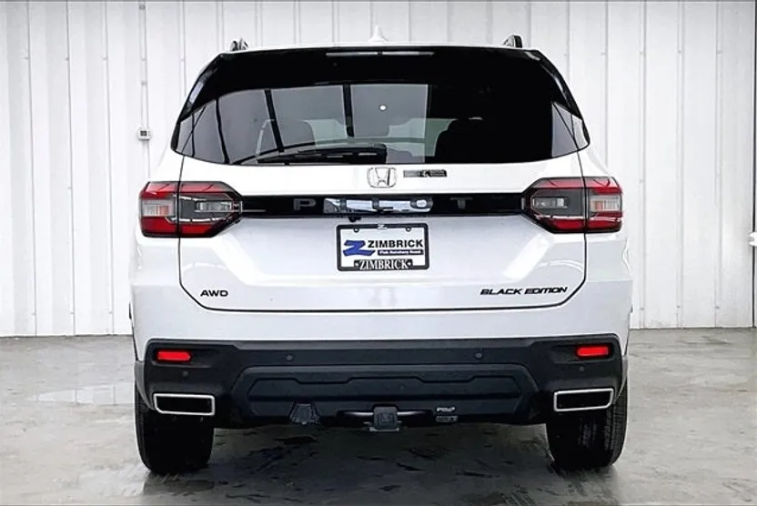 2025 Honda Pilot Black Edition photo 1