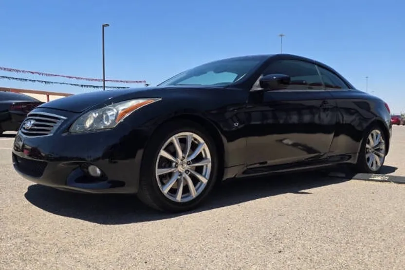 2014 Infiniti Q60 Sport photo 1