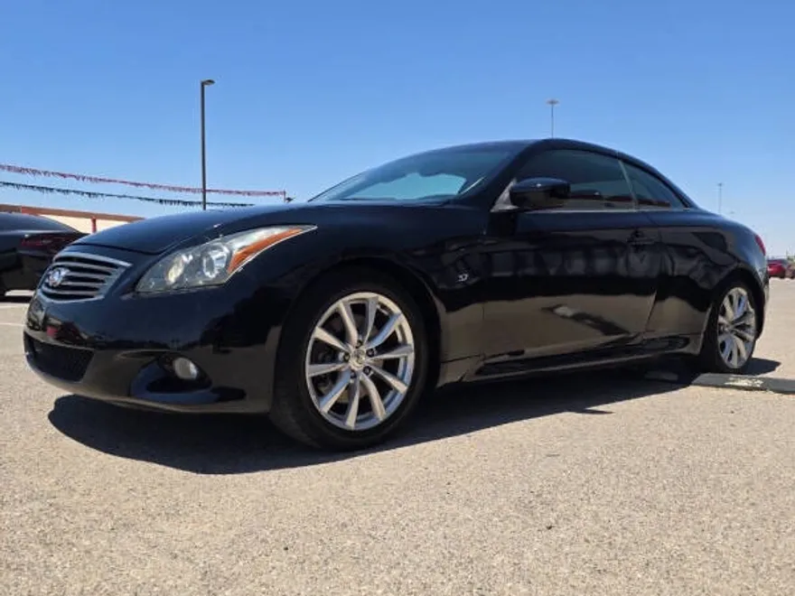 2014 Infiniti Q60 Sport photo 1