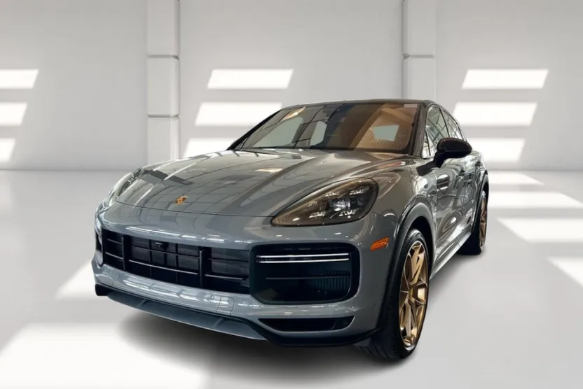 2022 Porsche Cayenne Turbo GT photo 1