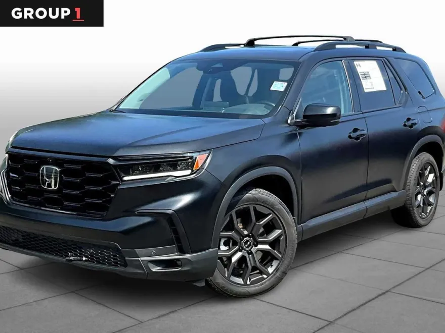 2023 Honda Pilot Elite photo 1