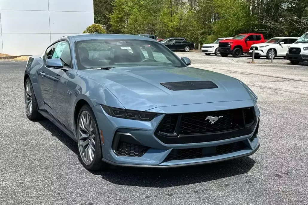 2025 Ford Mustang GT Premium photo 1