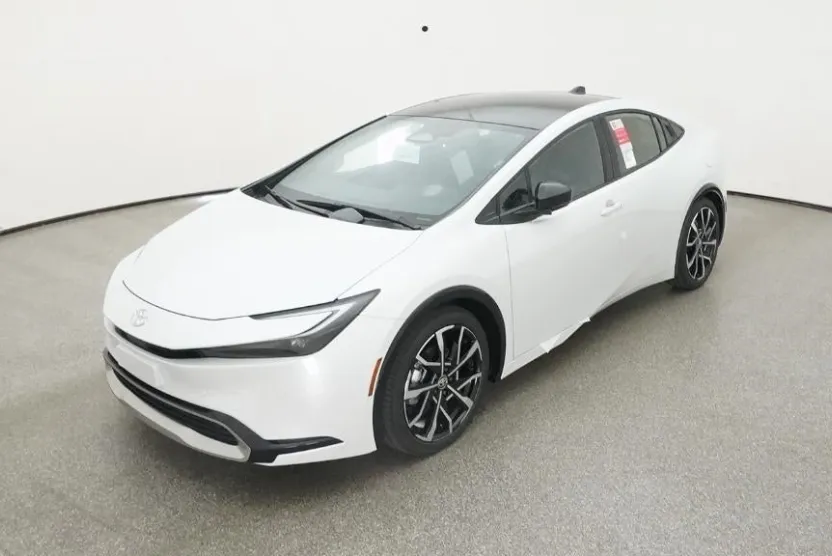 2025 Toyota Prius Plug-in Hybrid XSE Premium photo 1