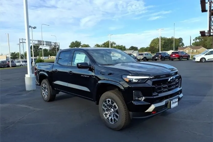 2026 Chevrolet Colorado Z71 photo 1