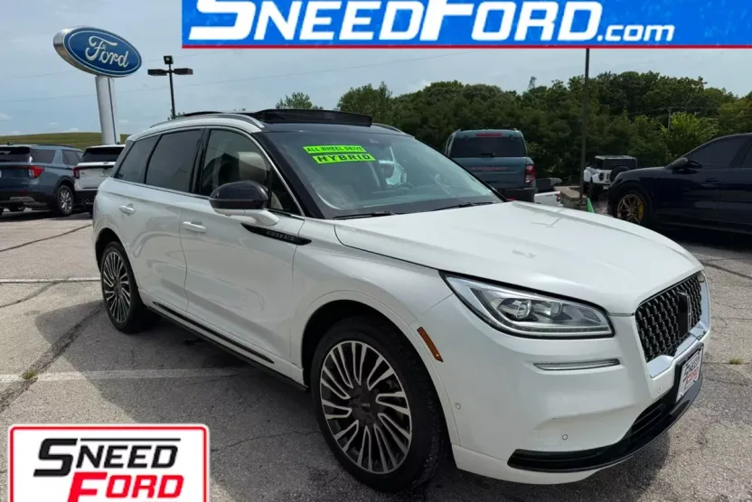 2021 Lincoln Corsair Grand Touring photo 1