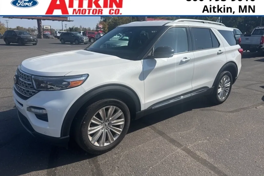 2022 Ford Explorer XLT photo 1