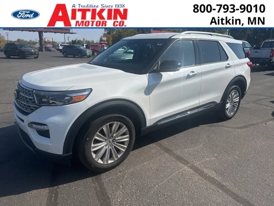 2022 Ford Explorer XLT photo 1